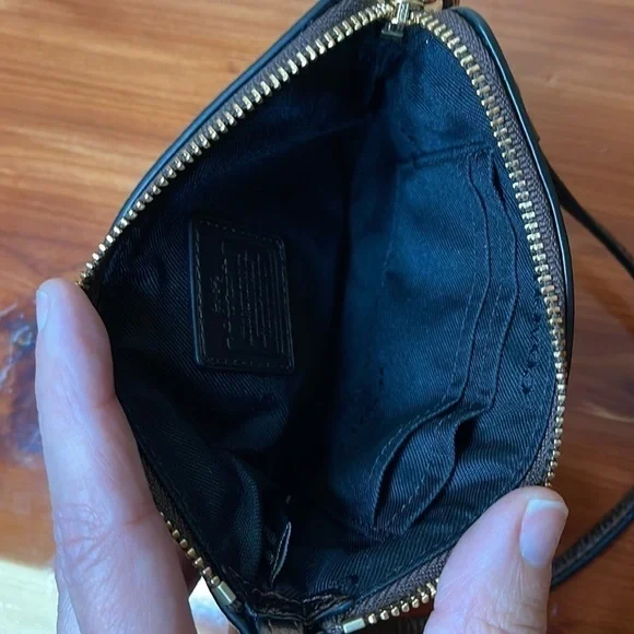 Coach Lacquer rivets pebble leather bronze wristlet - Picture 5 of 6